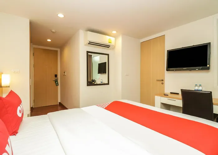 Oyo 225 Premier Place 호텔