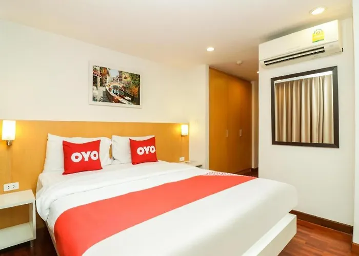 Отель Oyo 225 Premier Place Бангкок