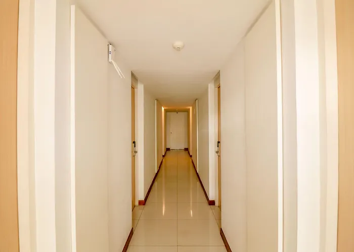 Oyo 225 Premier Place 2* Бангкок