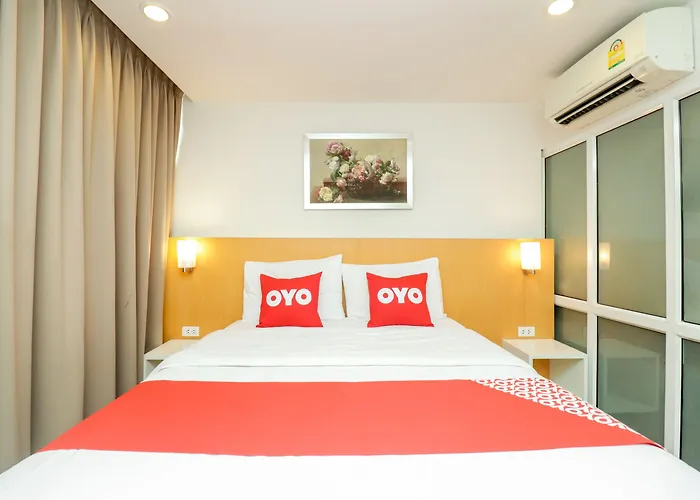 Отель Oyo 225 Premier Place Бангкок