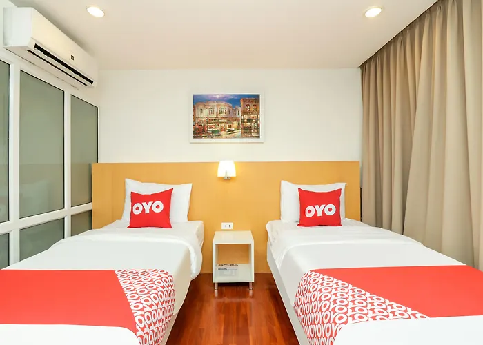 Oyo 225 Premier Place Отель