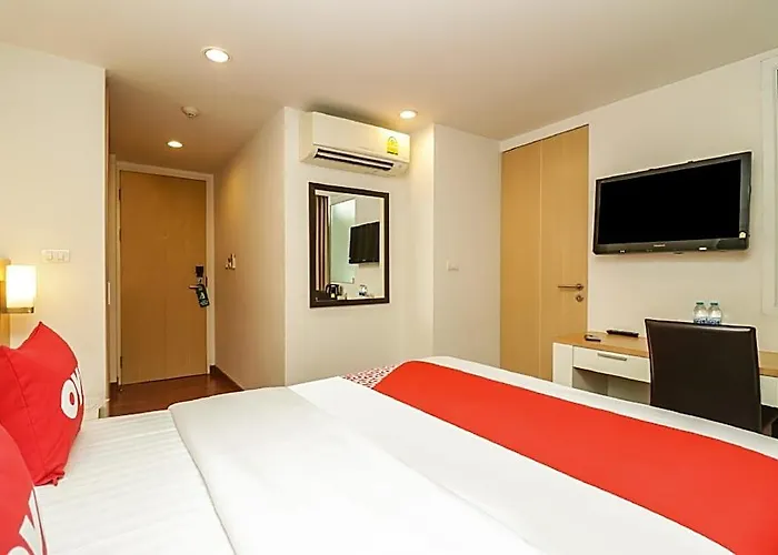 Oyo 225 Premier Place Отель 2*