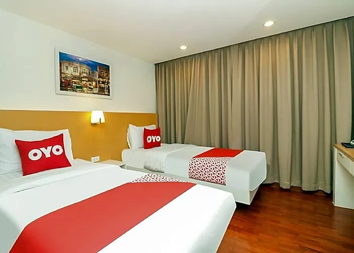 Oyo 225 Premier Place Отель 2*